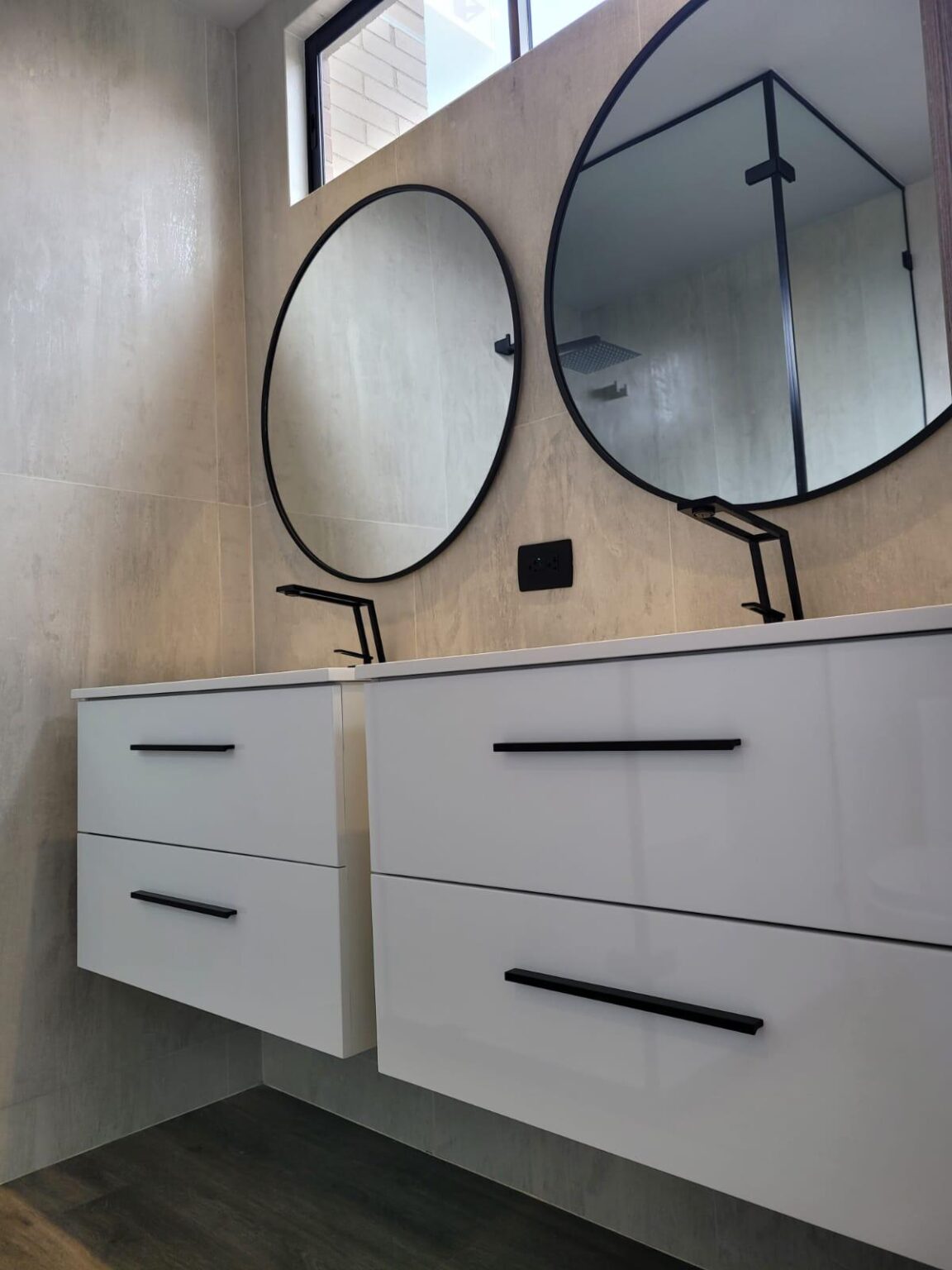 SE VENDE APARTAMENTO PARA ESTRENAR EN LA ZONA MAS EXCUSIVA DEL POBLADO - Miniatura 13