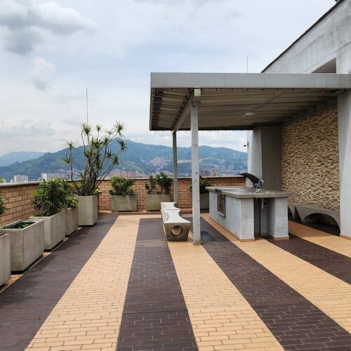 ENVIGADO LA PAZ ARRIENDO - Miniatura 18