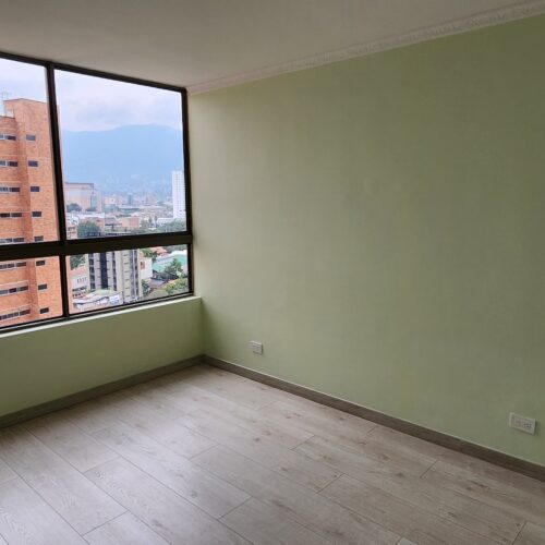 ENVIGADO LA PAZ ARRIENDO - Miniatura 16