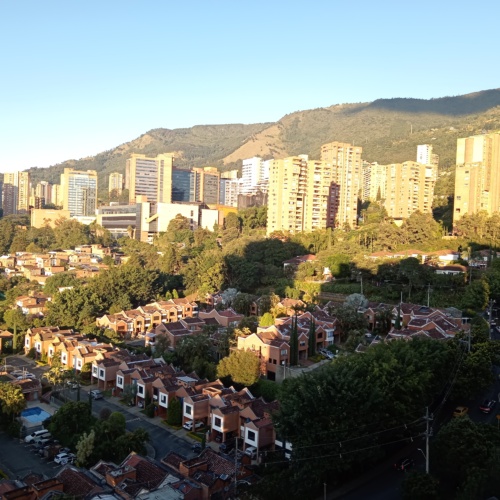 Poblado la visitación apartamento con hermosa vista - Miniatura 5