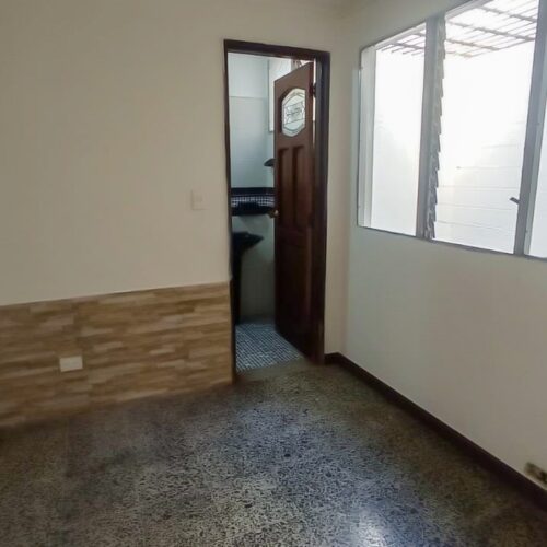 El Dorado Envigado Casa primer piso, para vivienda o comercio - Miniatura 5