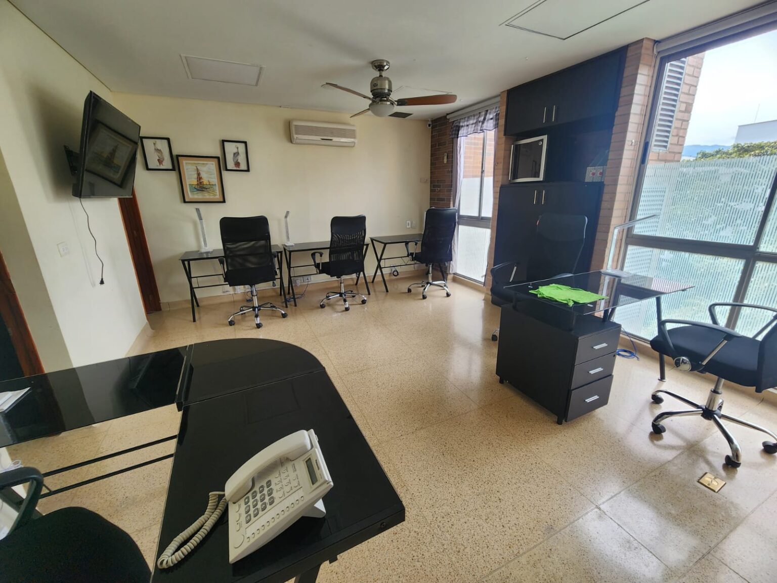 La Tomatera, Oficina en zona rosa de Medellín - Miniatura 7