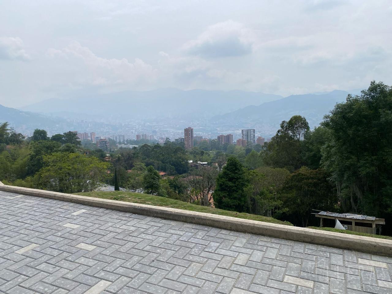 Sector Los Balsos, lote con hermosa vista a Medellín - Miniatura 7
