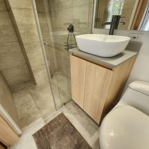 Sector Loma del Tesoro, amoblado remodelado con terraza - Miniatura 3