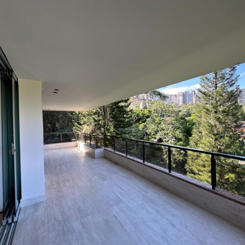 Sector Las Lomas, apartamento completamente remodelado - Miniatura 3