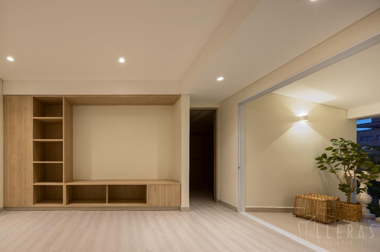 Sector Loma del Tesoro, casa 100% remodelada - Miniatura 2