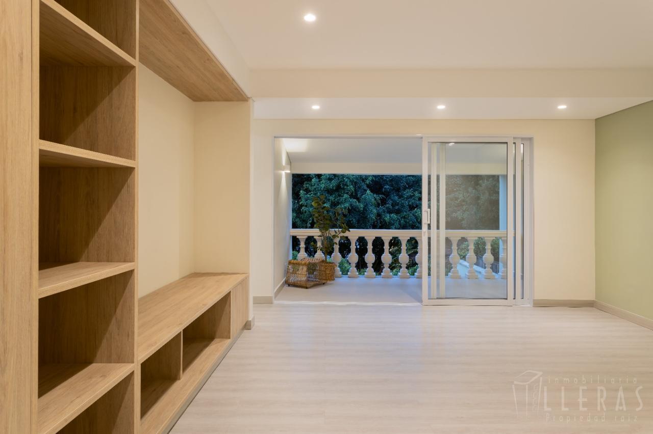 Sector Loma del Tesoro, casa 100% remodelada - Miniatura 6