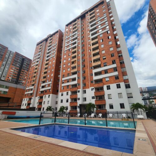 Sector Parques del Río, piso alto y unidad con buenas zonas comunes - Miniatura 11