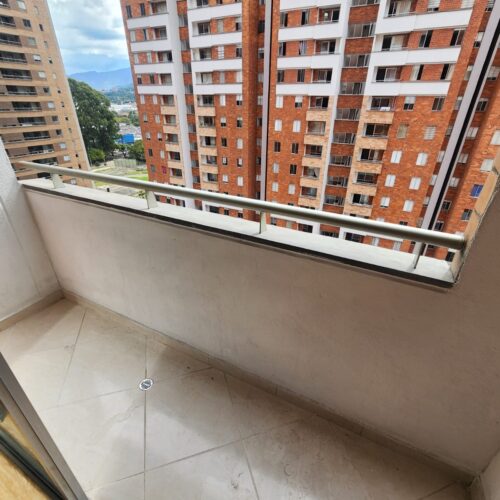 Sector Parques del Río, piso alto y unidad con buenas zonas comunes - Miniatura 15