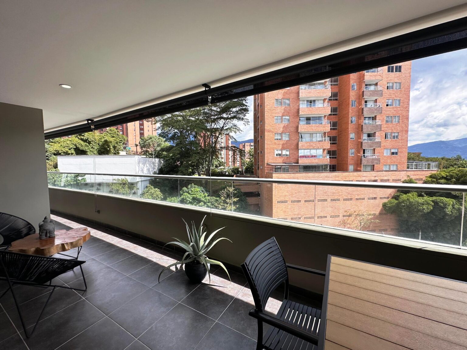 Sector El Esmeraldal, lujoso apartamento de 2 alcobas - Miniatura 9