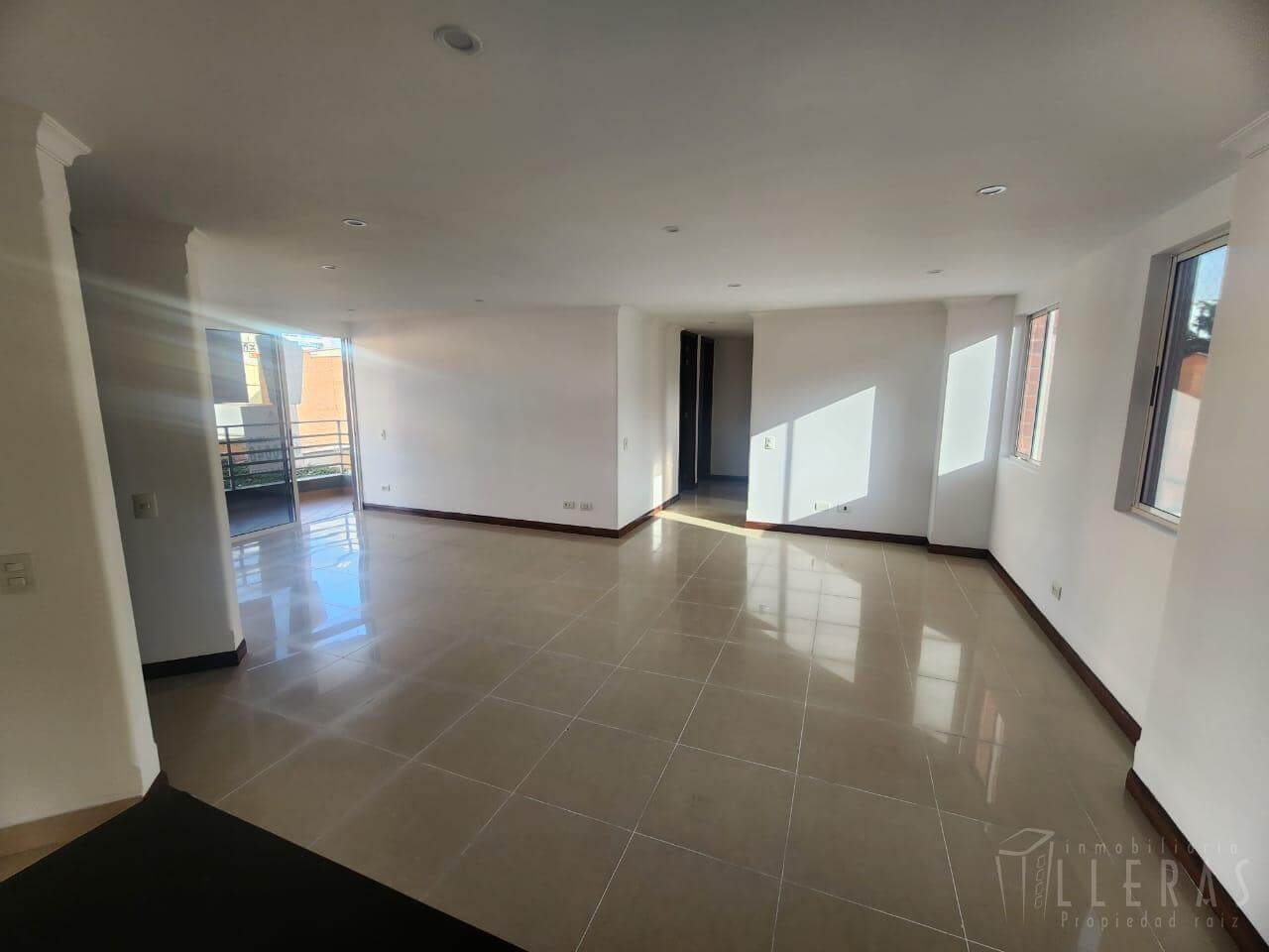 Sector Laureles, santa gema, - Miniatura 5