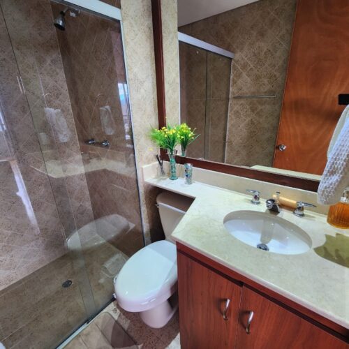 Sector El Tesoro, amoblado con hermosa vista - Miniatura 8