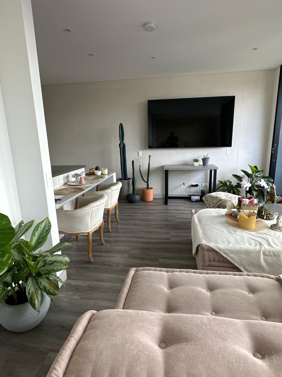 Sector Linares, Apartamento con hermosa vista a medellín - Miniatura 2