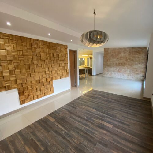 Sector El Tesoro, remodelado con hermosa vista verde - Miniatura 10