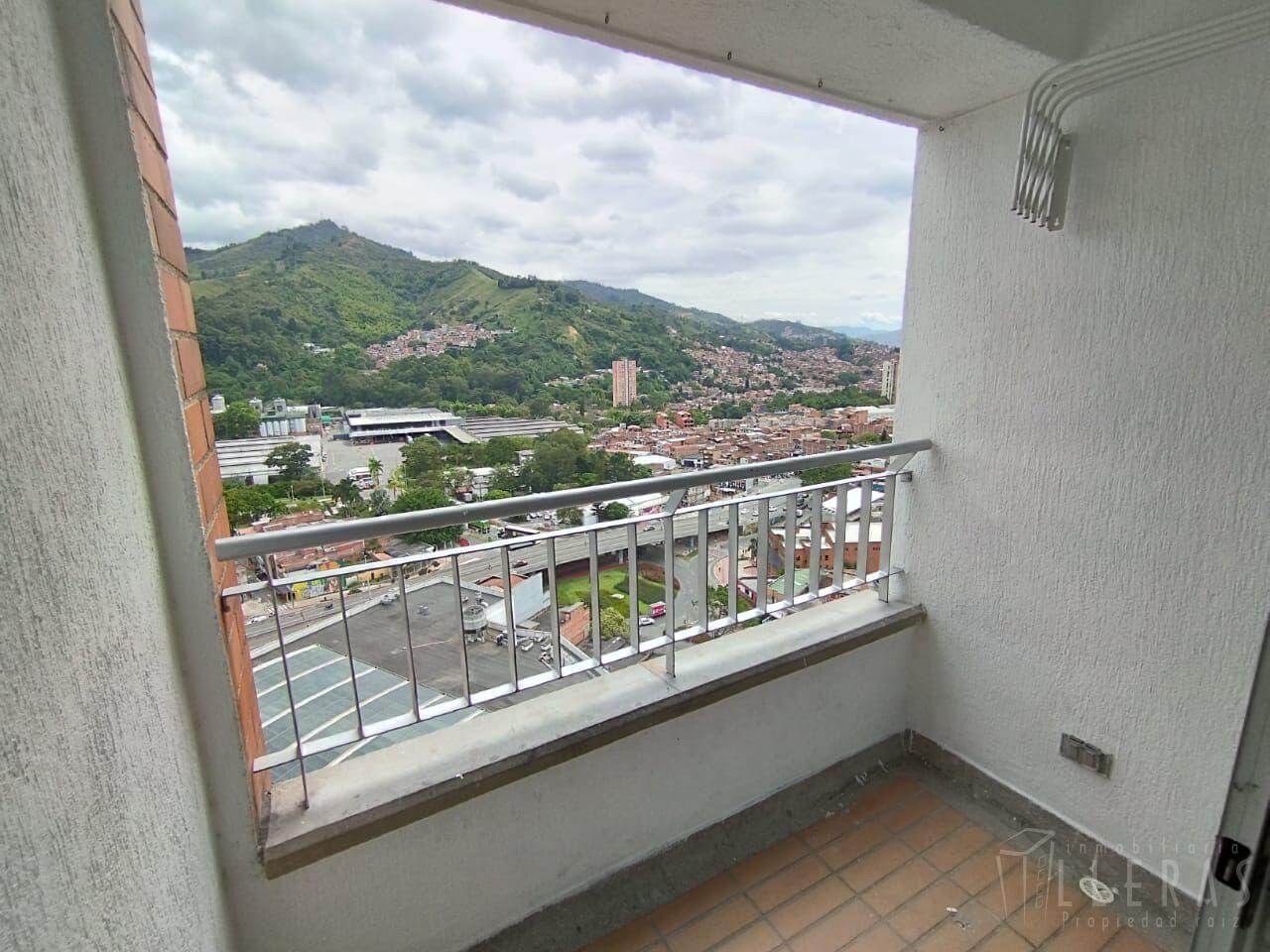 Sector Itagui, apartamento con hermosa vista - Miniatura 14