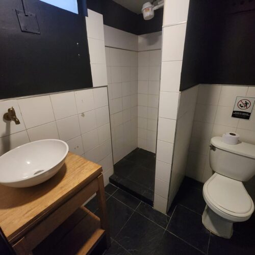 Sector Provenza, hotel con 8 aparta-estudios en Arriendo - Miniatura 6