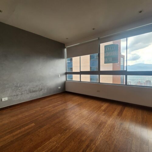 Sector El Tesoro, apartamento con hermosa vista a Medellín - Miniatura 7