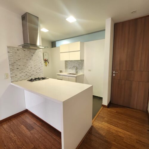 Sector El Tesoro, aparta-estudio con linda vista - Miniatura 7