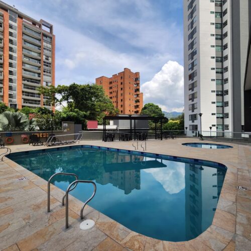 Sector Santa maría de los Ángeles, piso alto con hermosa vista - Miniatura 8