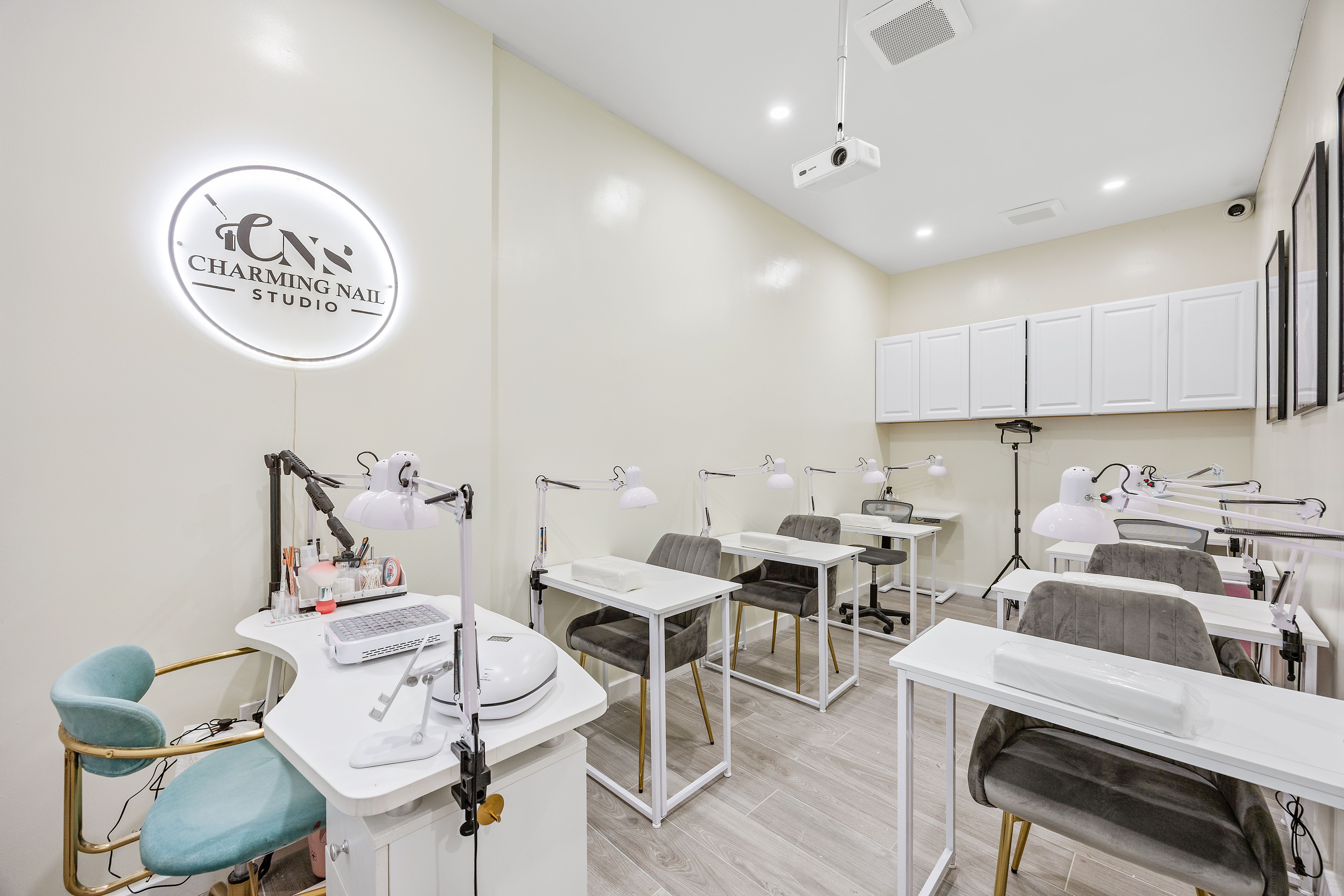 image of individual beautician at work