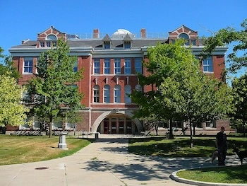 Image: F Delventhal / Wikimedia Cmmons