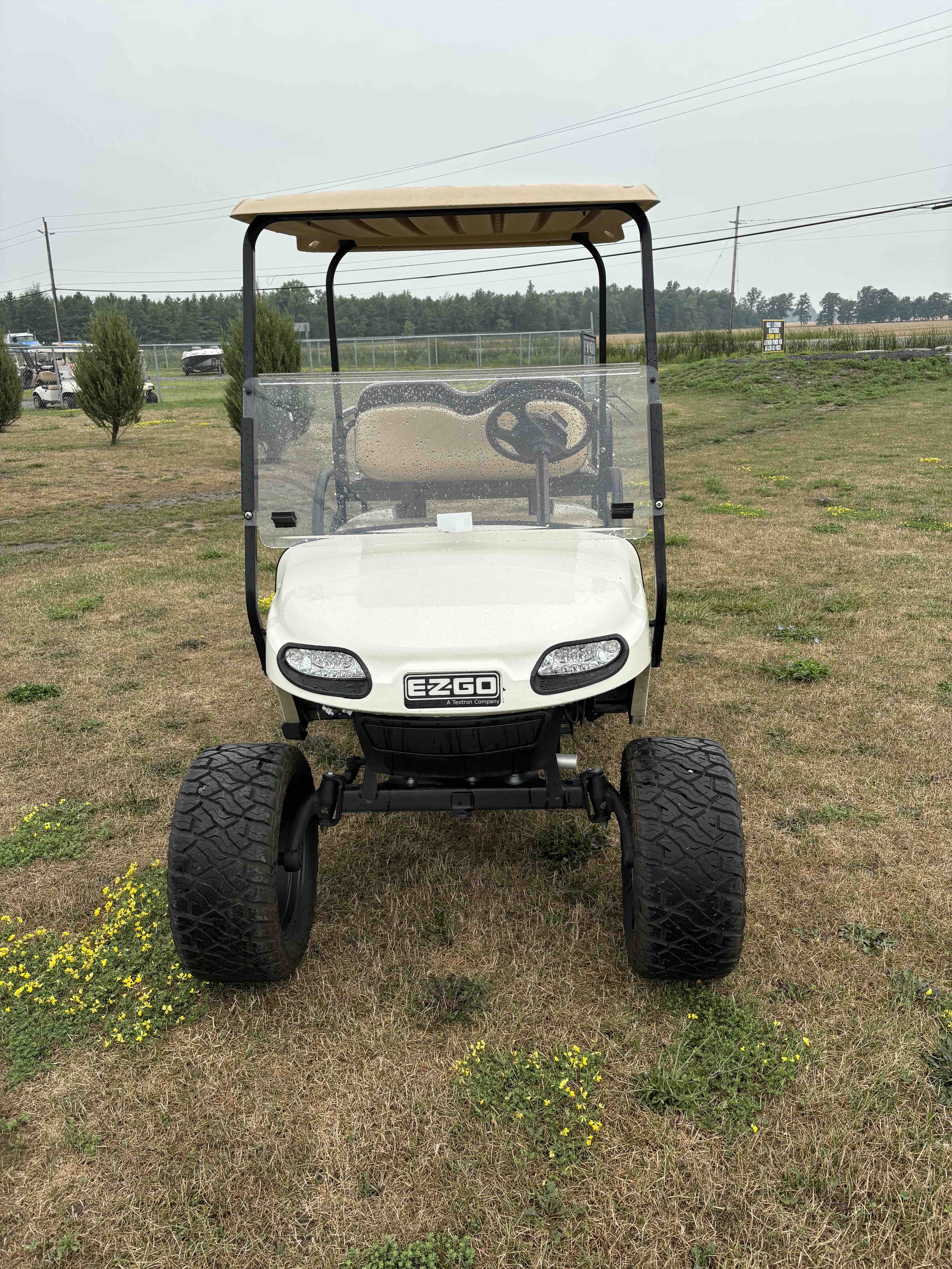 2020 EZGO TXT 4-Passenger golf cart in White – Birdie Golf Carts Port Colborne