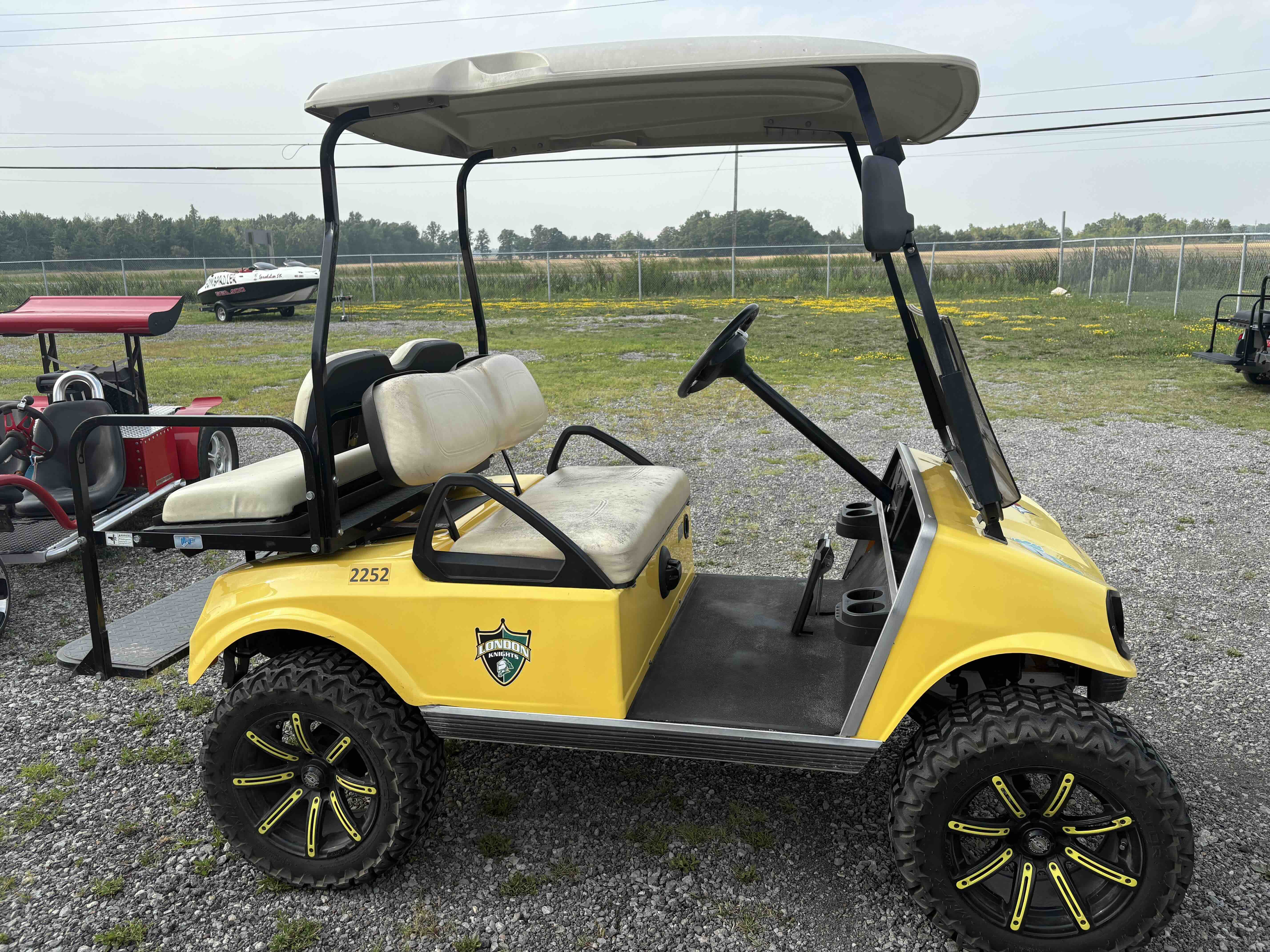 2012 Club Car DS 4-Passenger golf cart in Yellow – Birdie Golf Carts Port Colborne