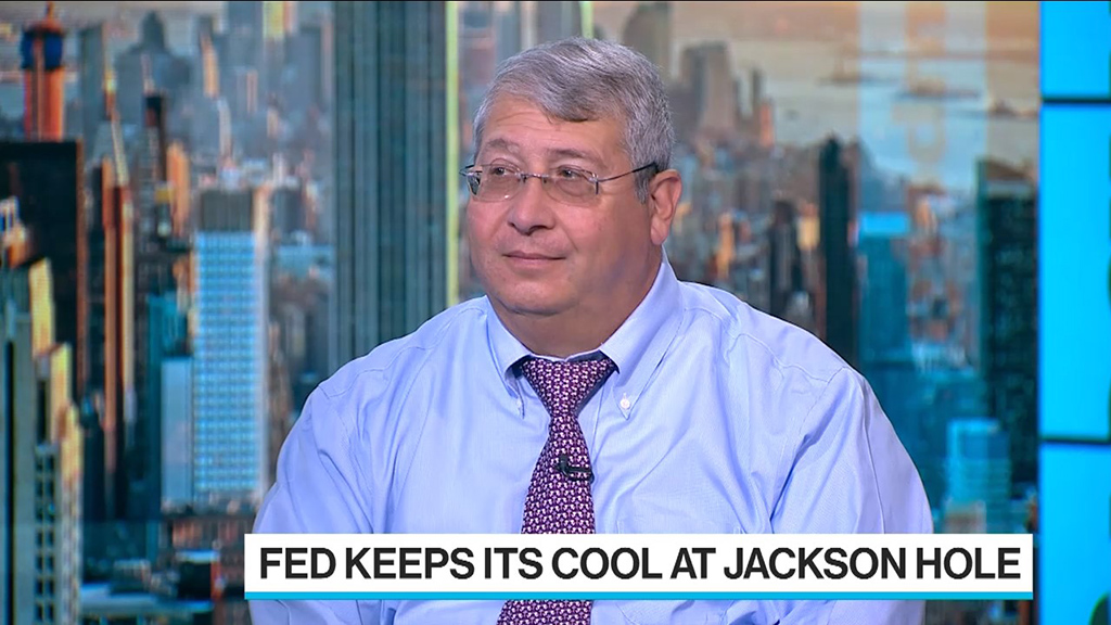 The Fed Has Always Inverted the Yield Curve - Steve Ricchiuto on Bloomberg TV