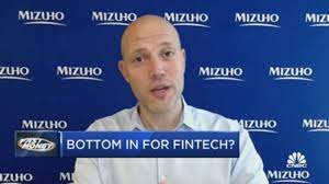 Top analyst says the bottom is in for fintech, and it’s time to buy