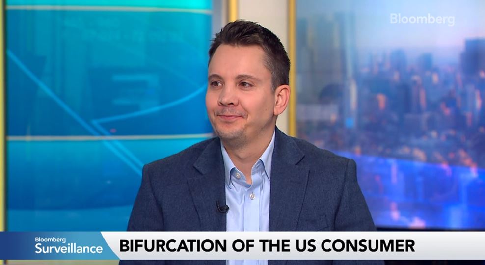 Walmart lifts full-year outlook, warns of higher costs