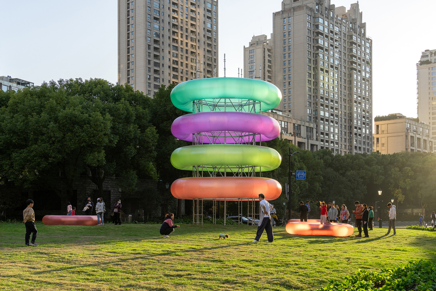 sculpture line