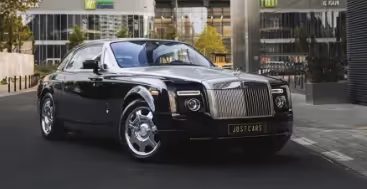 Rolls-Royce-wypożyczalnia-limuzyna