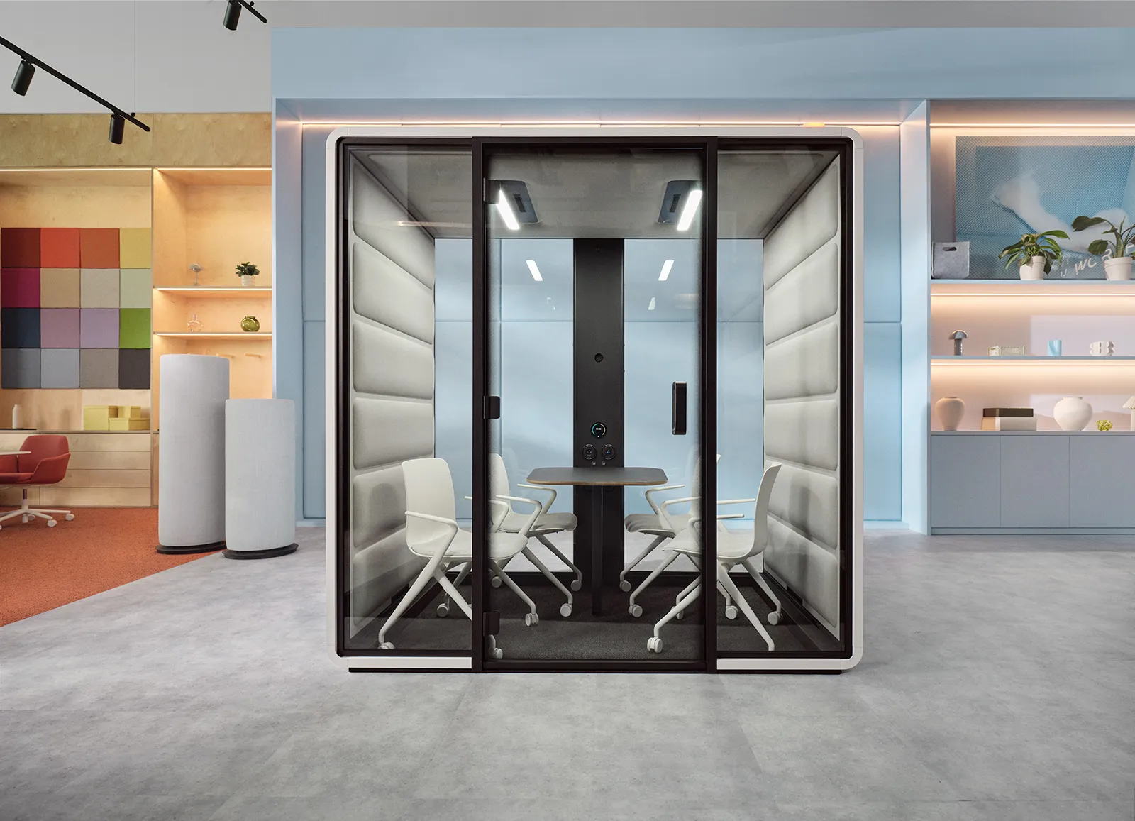 Hushoffice Hushfree Access M premium rolstoelvriendelijke akoestische cabine voor kantoor