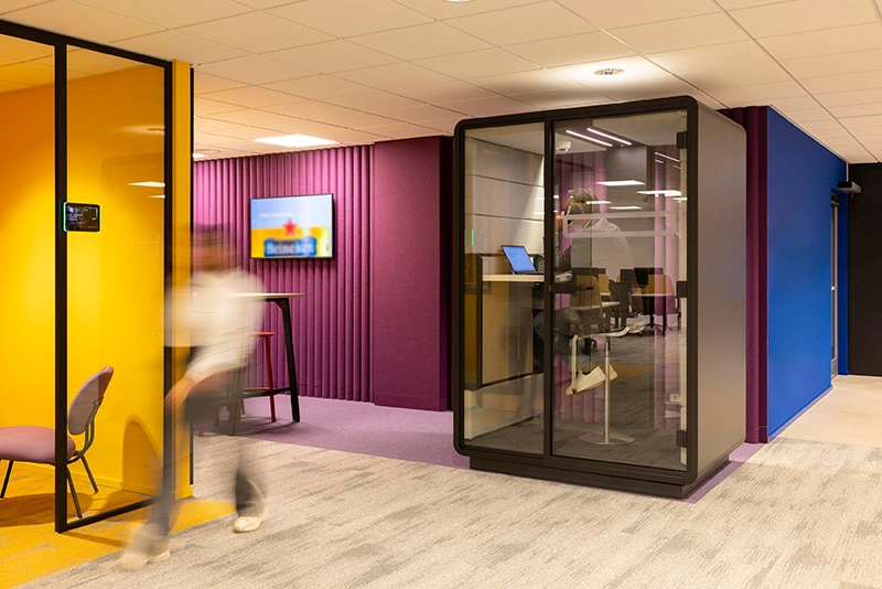 bedrijven kiezen voor een modulair kantoor met akoestische cabines