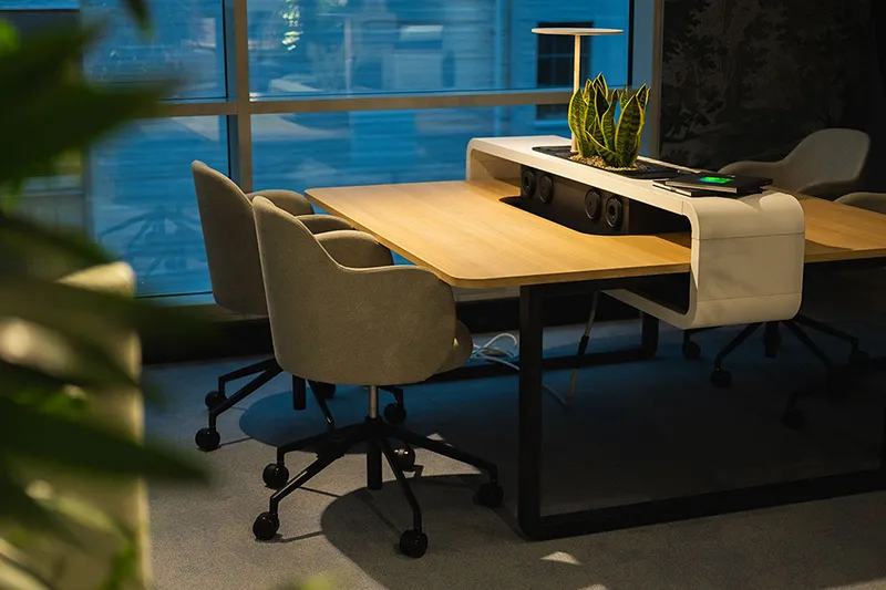 Hushoffice Hushspot hybride flexibele werkplek tafel voor kantoor