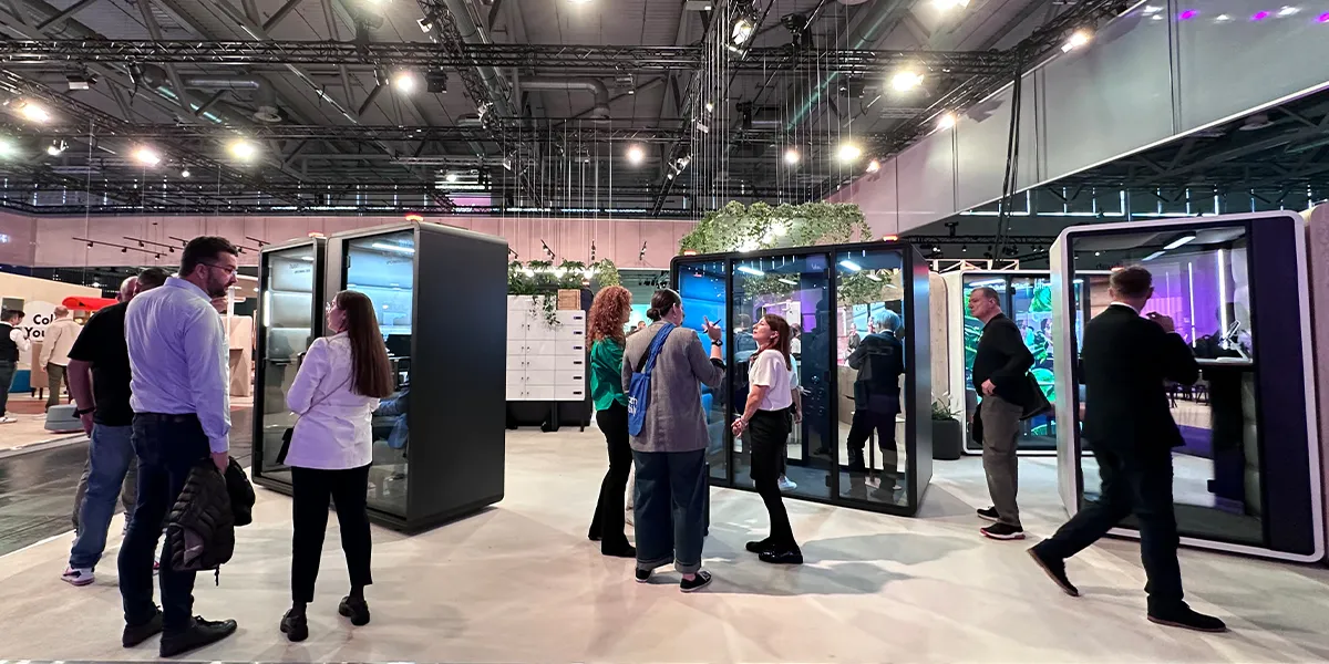 Orgatec 2024 Innovaties en trends in kantoorinrichting Hushfree akoestische cabines