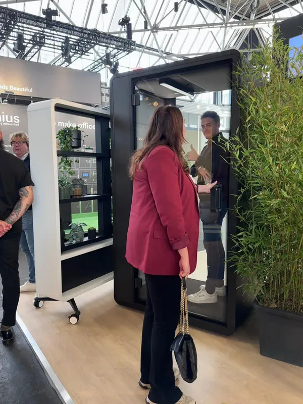 Workspace Design Show Amsterdam 2023 Innovatie kantoorinrichting met akoestische units