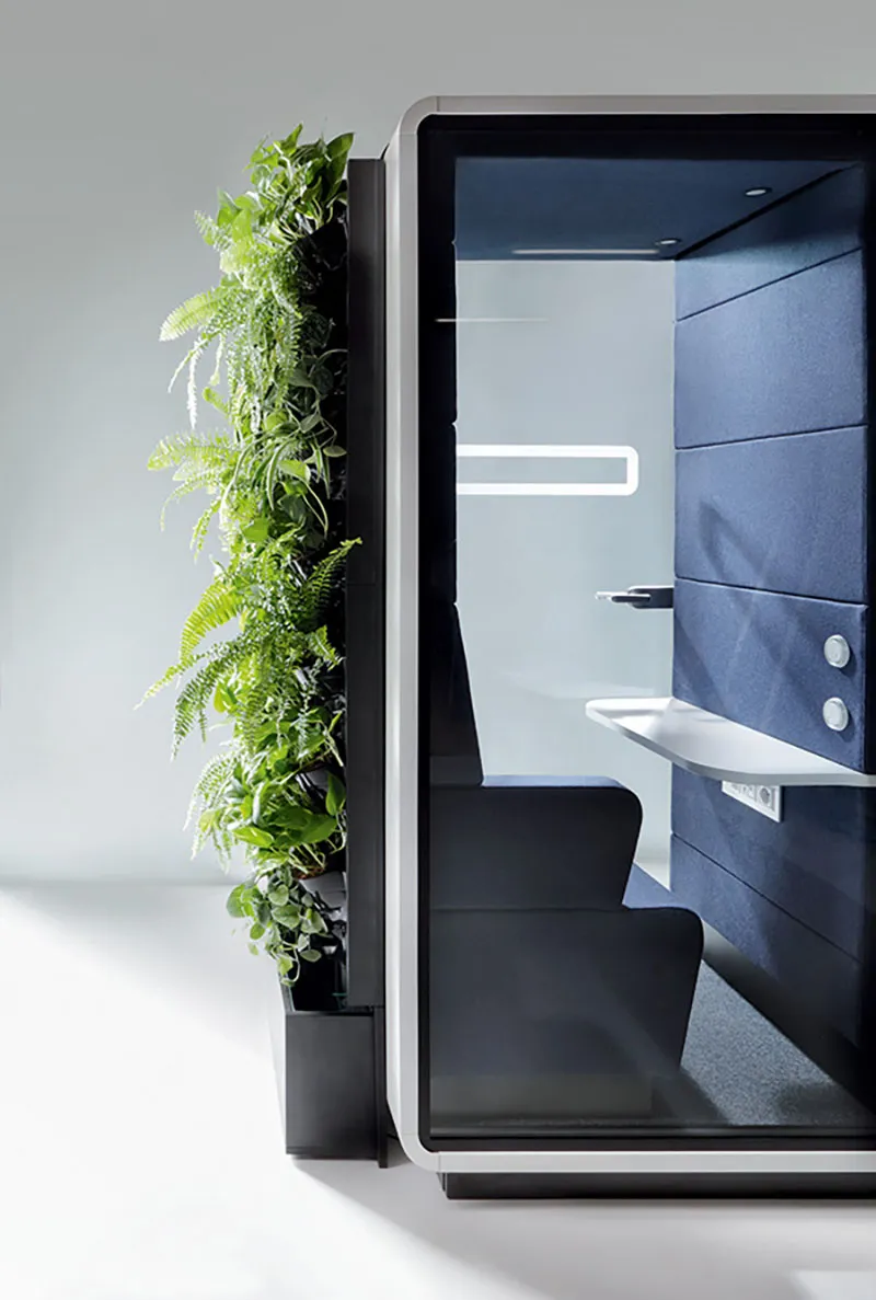 Elektronisch irrigratiesysteem Greenwall Hushoffice akoestische cabines en Biophilic design
