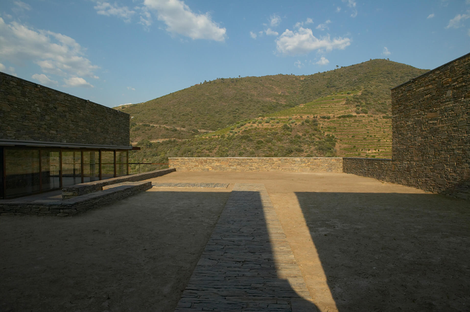 Niepoort Haus mit Blick auf Bergen