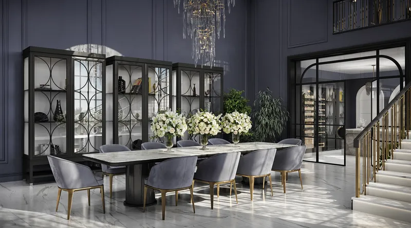 Blick auf die klassische Essgruppe und die Glasschränke, mit sichtbarer Küchentür.