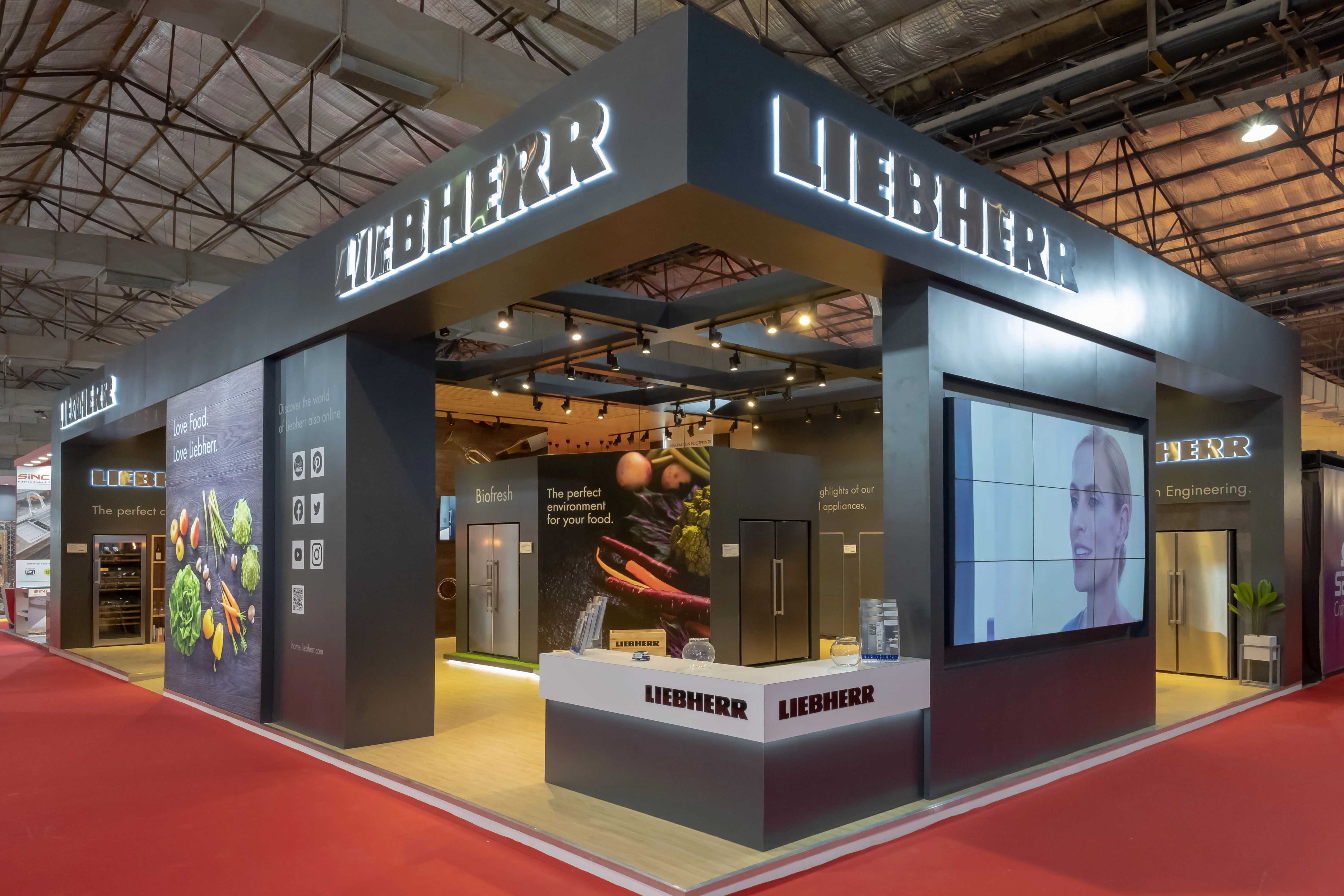 Liebherr Booth Representation