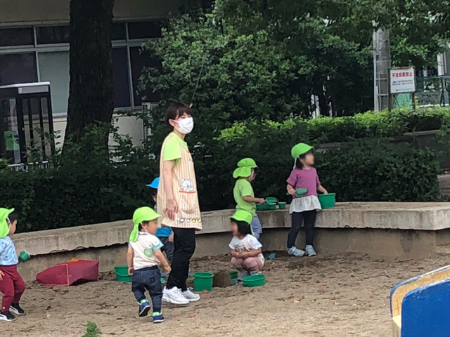 今日はお散歩