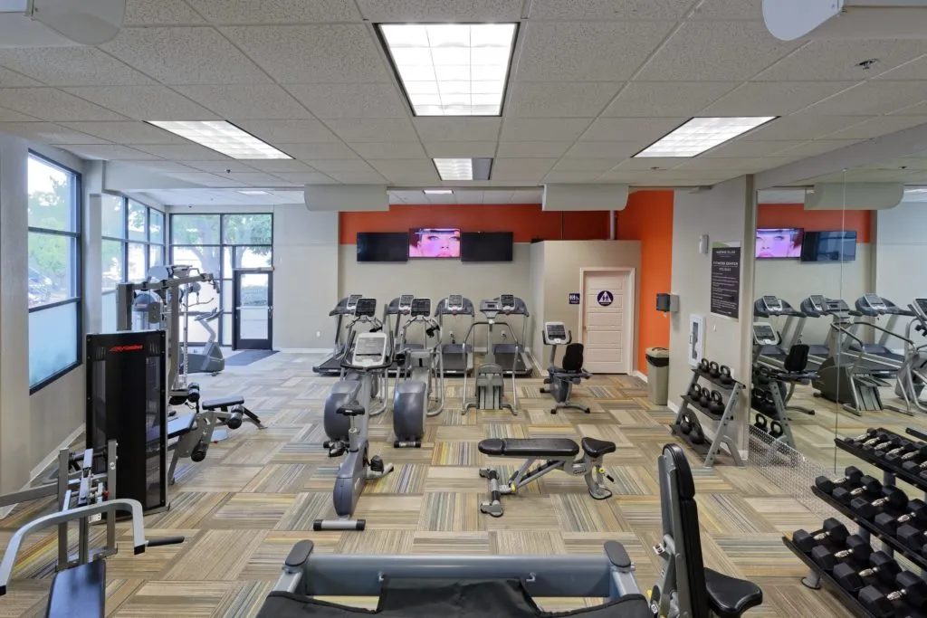 FITNESS CENTER