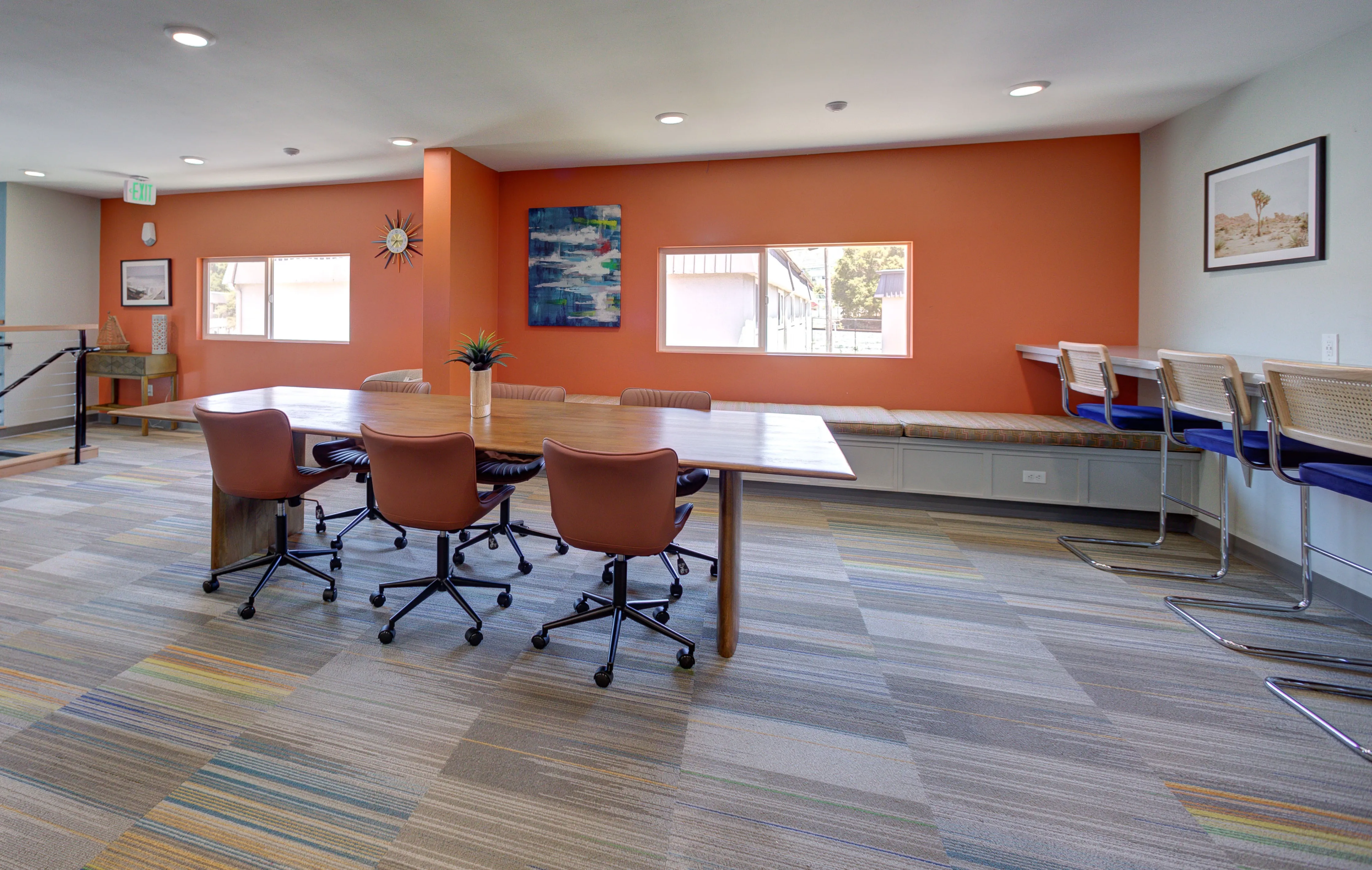 LEASING OFFICE