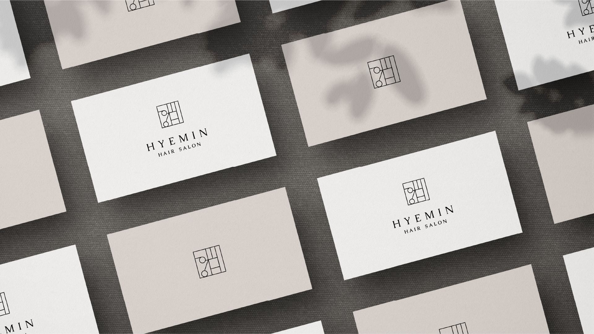 SALON COLLATERAL