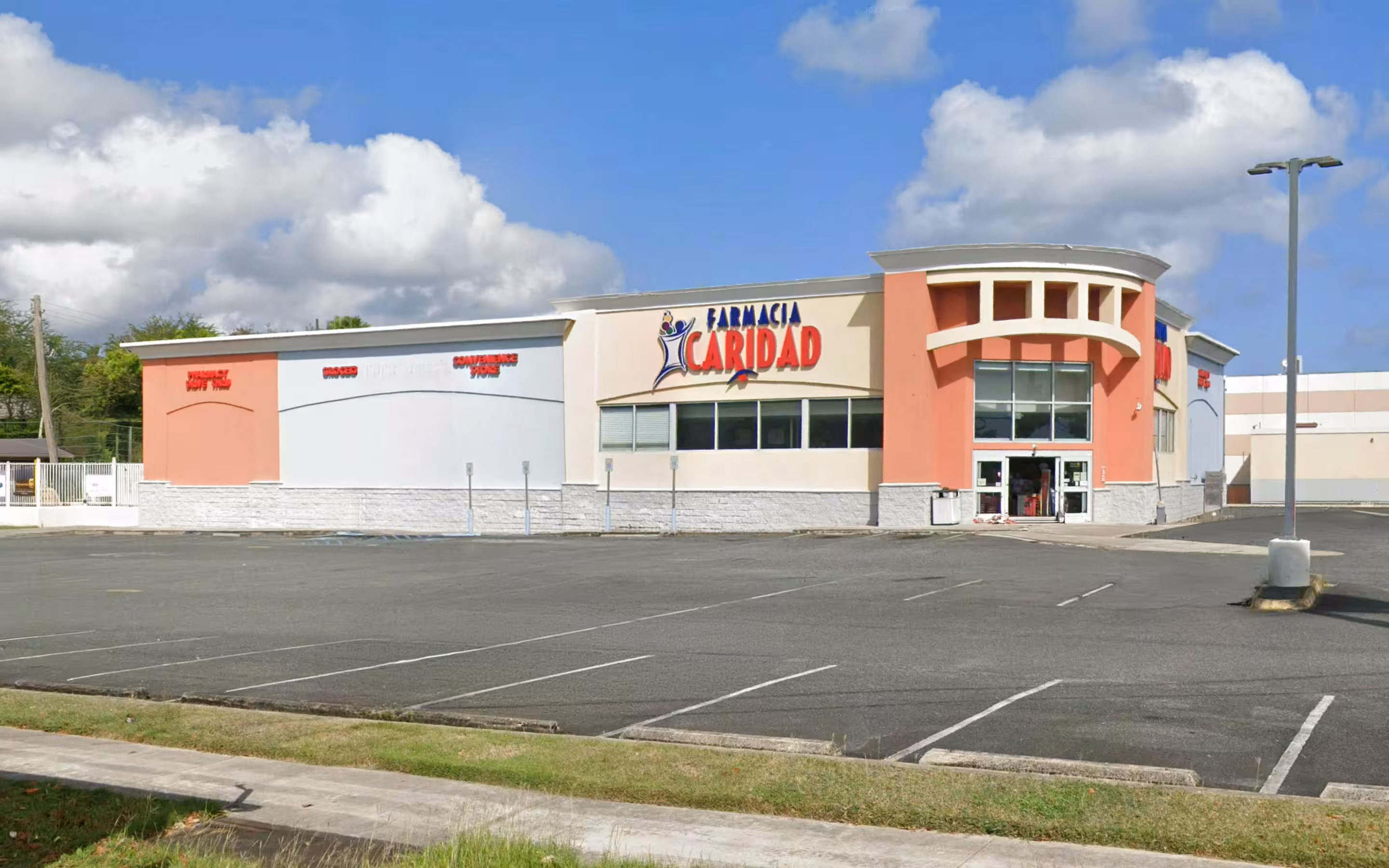Farmacia Caridad - Dorado, PR