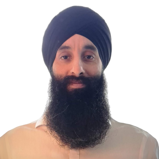 Picture of a smiling man wearing a turban