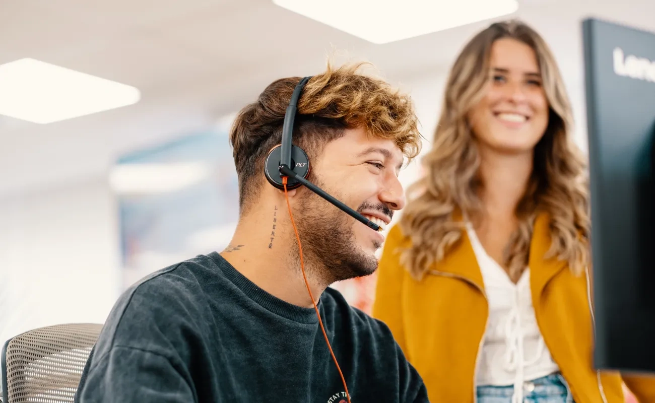 Klantenservicemedewerker van Occasionkeuring Nederland