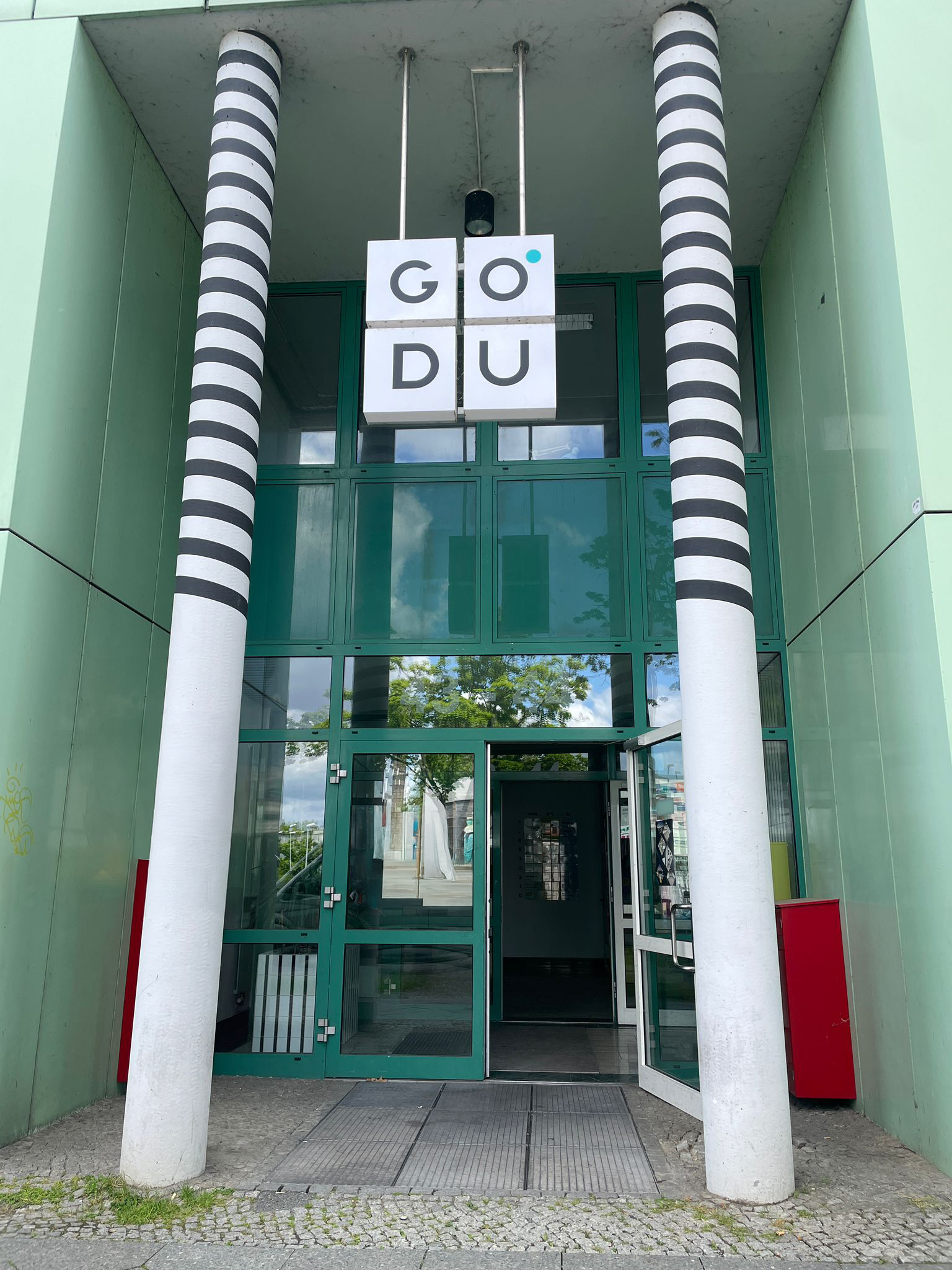 Entrance to the GODU building