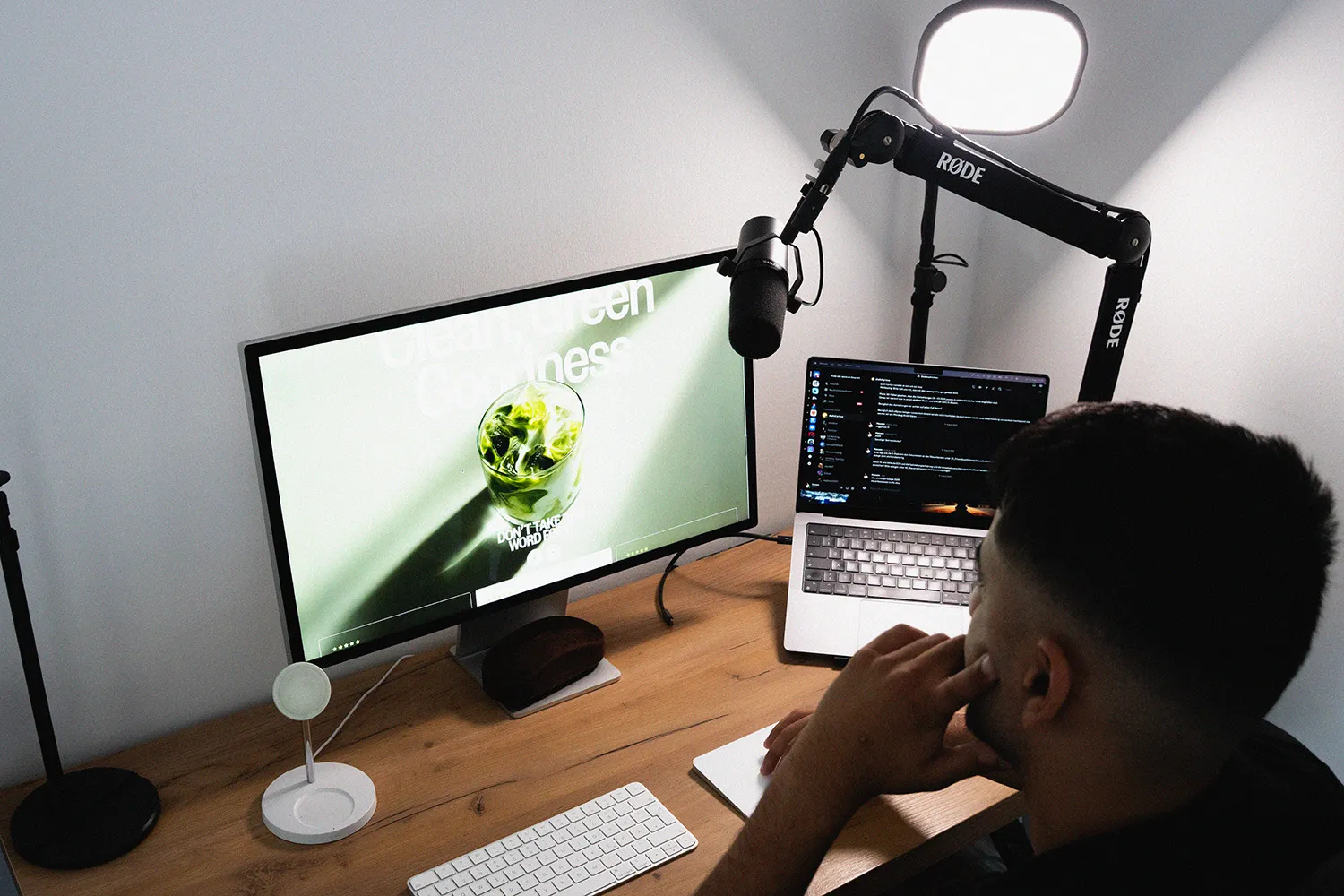 FUTURE THREE® Office